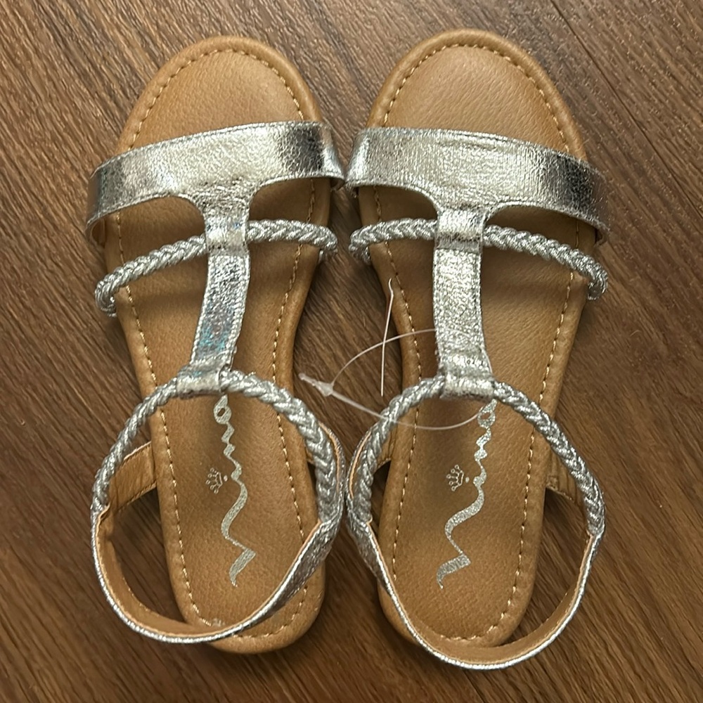 NWT NINA Little Kids Silver Strappy Sandals - Size 1
